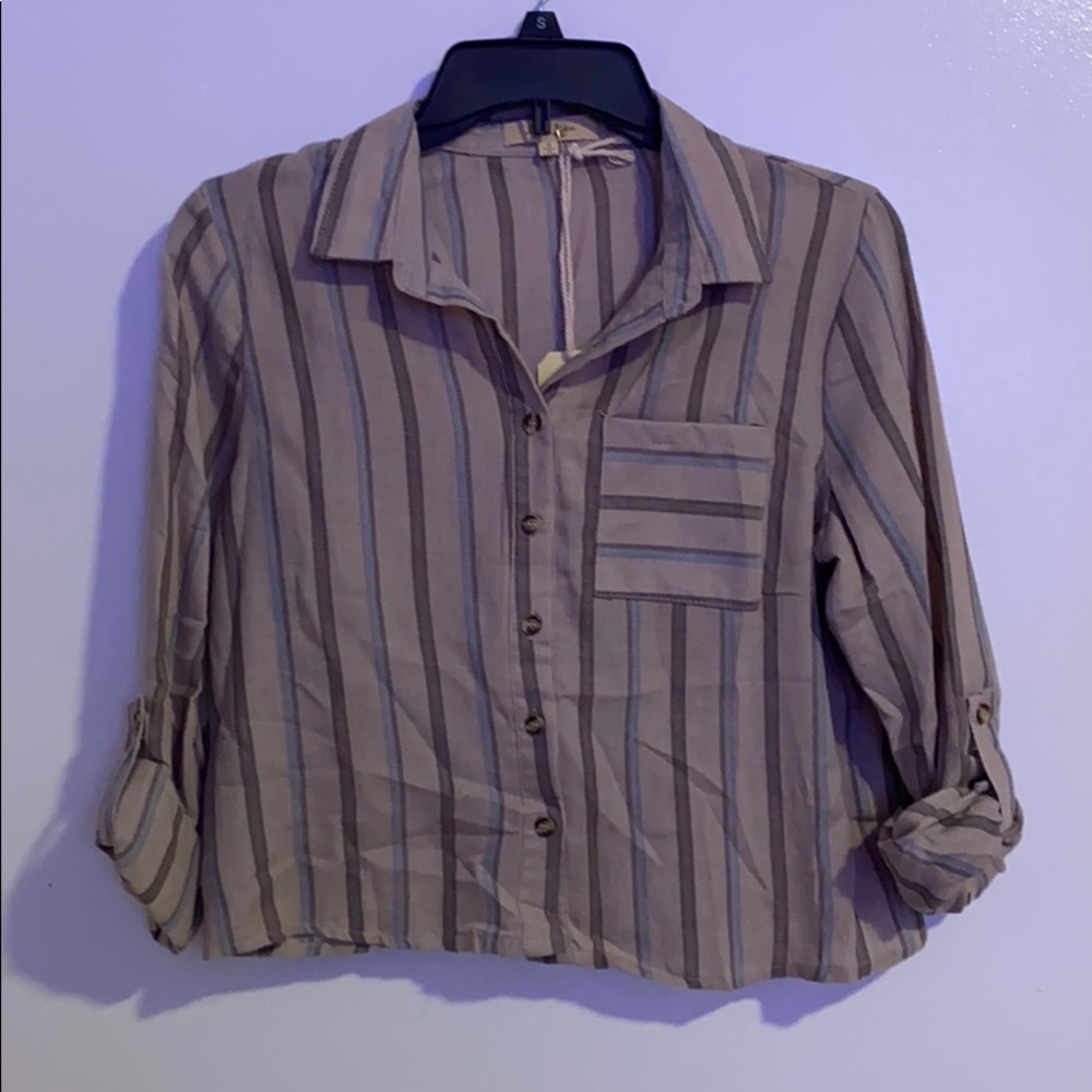 🆕NWT Love Notes Cropped Botton Down Boxy Shirt